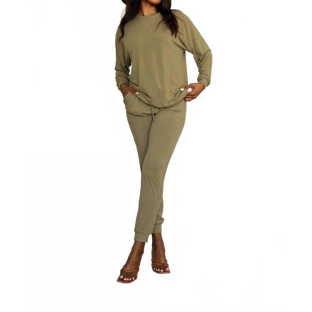 NEW LITTLE SECRET OF MINE all day me time lounge set in green